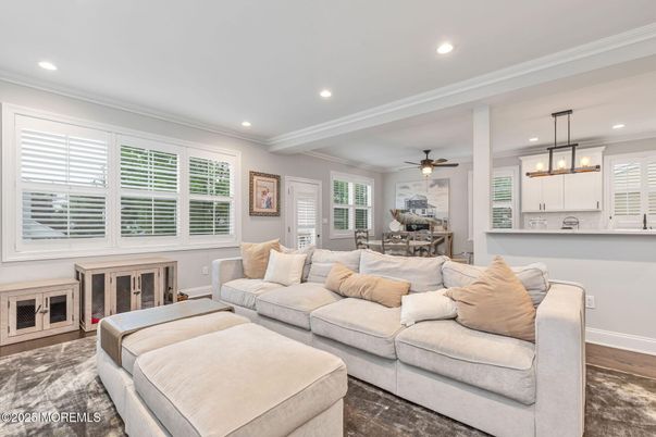 Dining room, Interior, Living room, Pendant Lights, Recessed Lighting, Wood Texture Flooring
