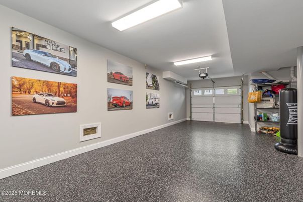 Garage, Interior
