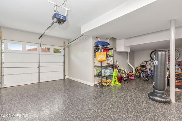 Garage, Interior