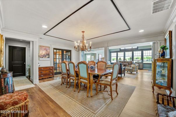 Chandelier, Dining room, Interior, Living room, Recessed Lighting, Wood Texture Flooring