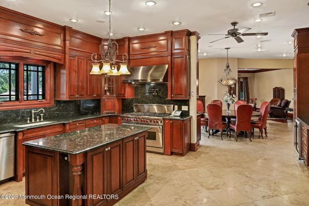 Chandelier, Dining room, Interior, Kitchen, Pendant Lights, Recessed Lighting, Stainless Steel Appliances