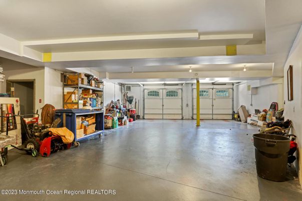 Garage, Interior