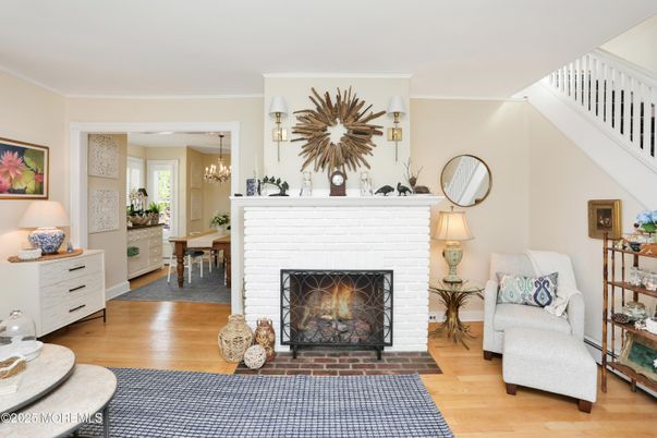 Chandelier, Dining room, Fireplace, Interior, Pendant Lights, Wood Texture Flooring
