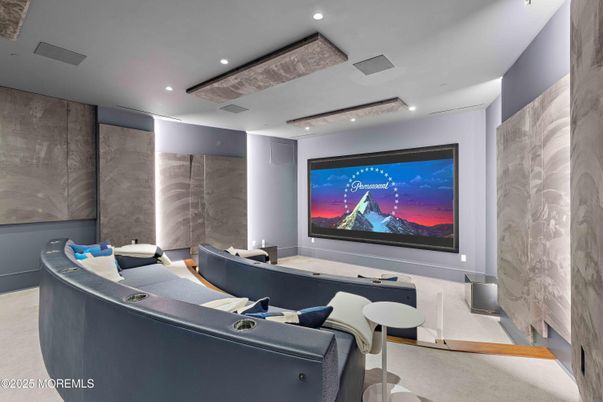 Interior, Projection Screen, Recessed Lighting, Theatre Room