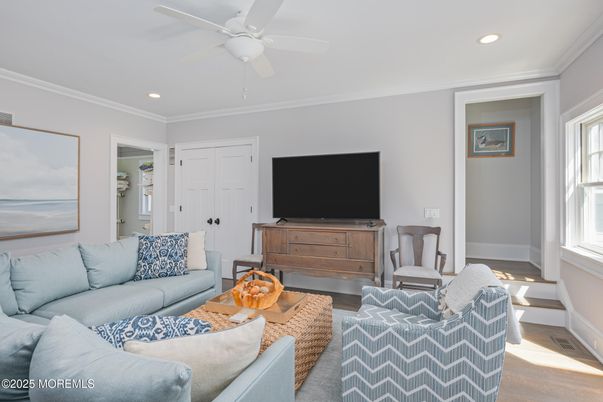 Interior, Living room, Recessed Lighting, Wood Texture Flooring