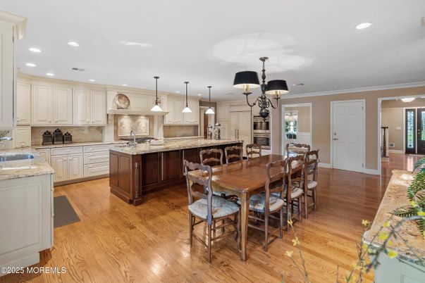 Dining room, Interior, Kitchen, Pendant Lights, Recessed Lighting, Wood Texture Flooring