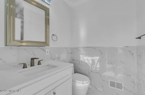 Bathroom, Interior, Marble Walls