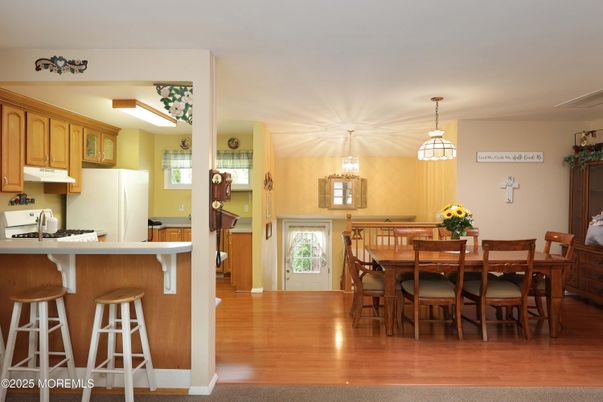 Dining room, Interior, Kitchen, Pendant Lights, Wood Texture Flooring