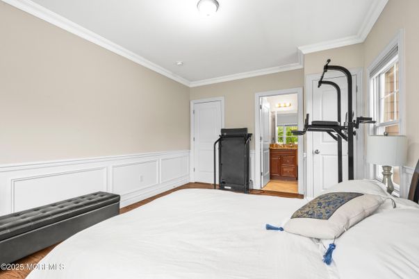 Bedroom, Fitness Equipment, Interior, Wood Texture Flooring