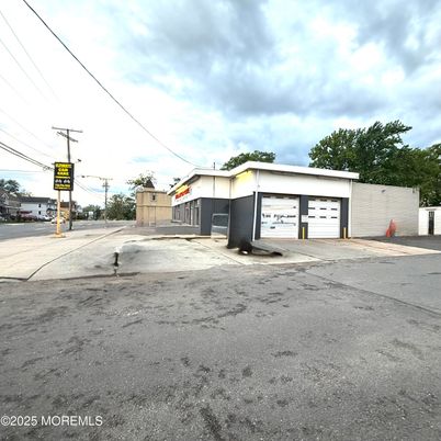 Detached Garage, Exterior