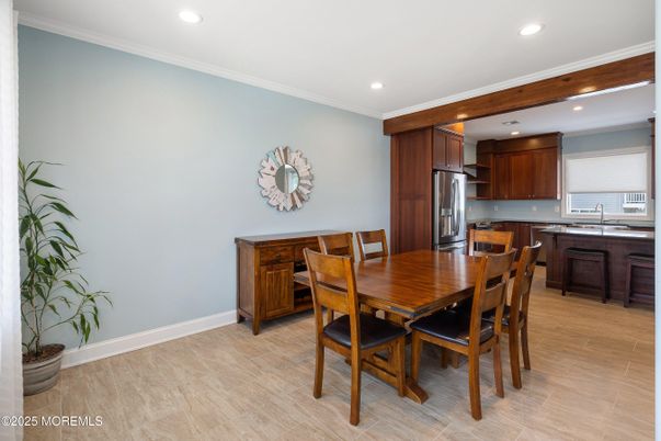 Dining room, Interior, Kitchen, Recessed Lighting, Stainless Steel Appliances