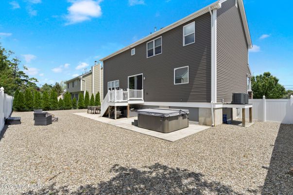 Backyard, Exterior, Hot Tub