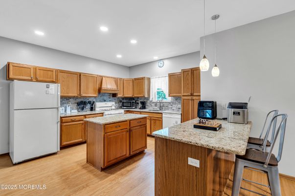 Interior, Kitchen, Pendant Lights, Recessed Lighting, Wood Texture Flooring