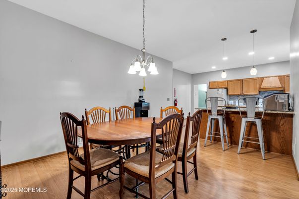 Dining room, Interior, Kitchen, Pendant Lights, Recessed Lighting, Wood Texture Flooring