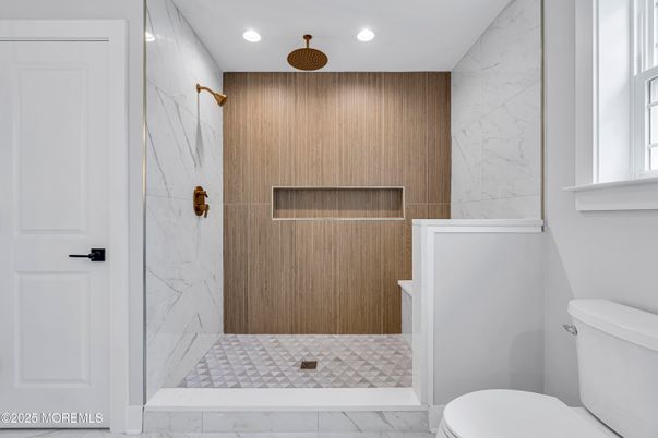 Bathroom, Interior, Marble, Marble Walls, Recessed Lighting