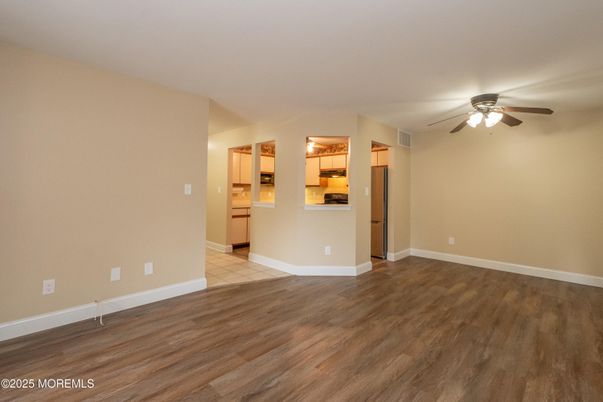Empty room, Interior, Kitchen, Wood Texture Flooring