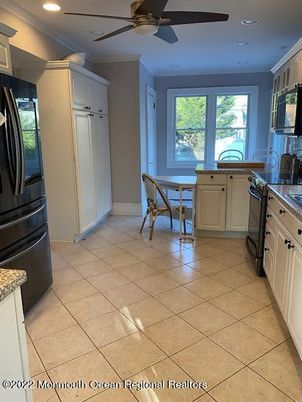 Dining room, Interior, Kitchen, Recessed Lighting