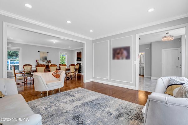 Chandelier, Dining room, Interior, Living room, Recessed Lighting, Wood Texture Flooring