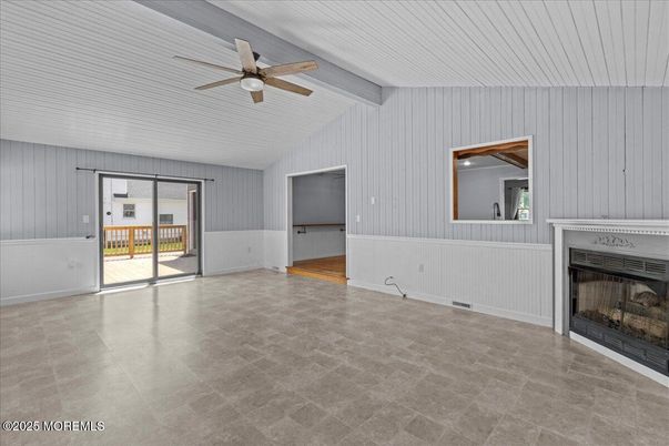 Empty room, Fireplace, Interior