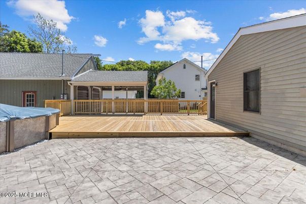 Exterior, Hot Tub