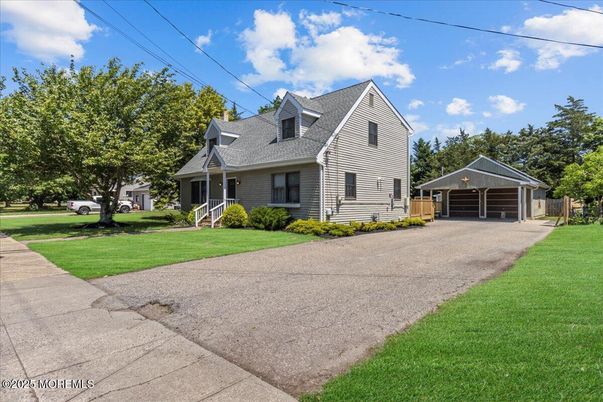 Attached, Backyard, Exterior, Facade, Cape Cod