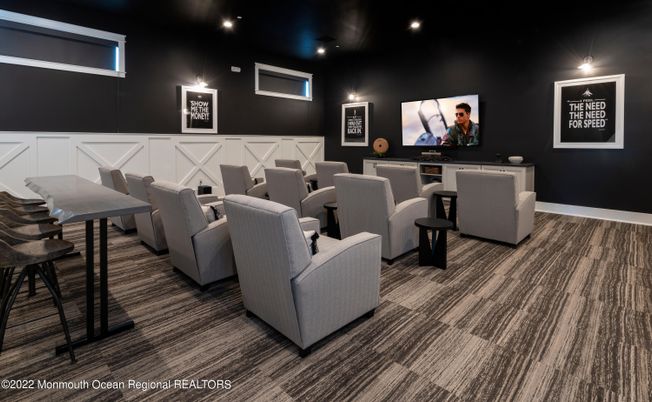 Interior, Projection Screen, Recessed Lighting, Theatre Room