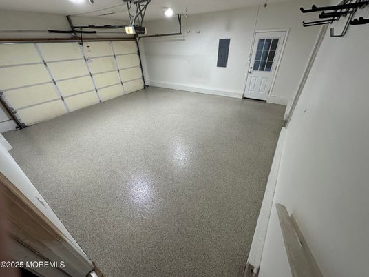 Garage, Interior