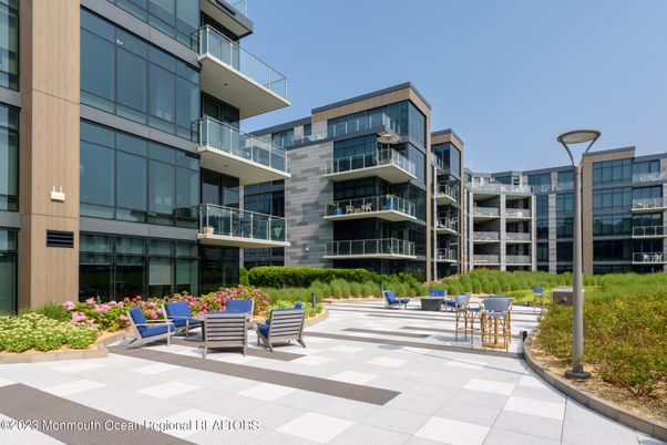 Exterior, Facade, Condo Building