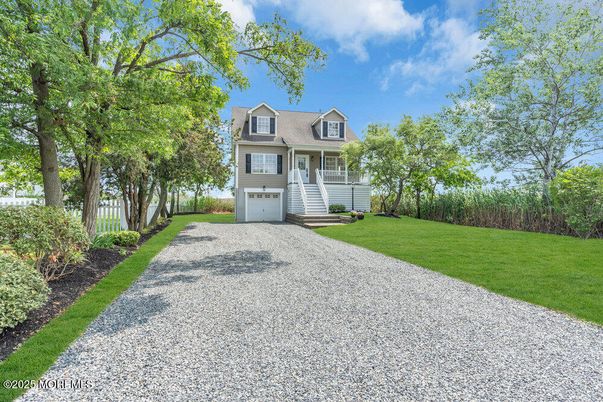 Attached, Backyard, Exterior, Facade, Georgian