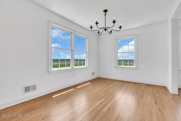 Chandelier, Empty room, Interior, Wood Texture Flooring