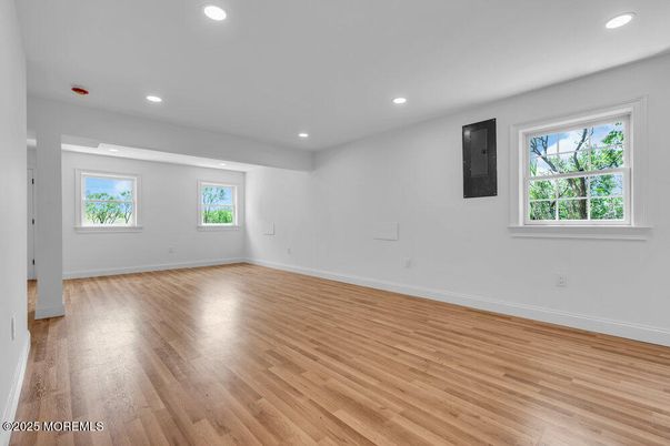 Empty room, Interior, Recessed Lighting, Wood Texture Flooring