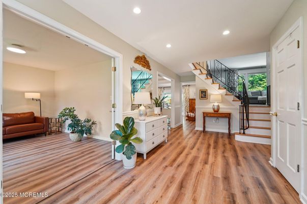 Interior, Recessed Lighting, Wood Texture Flooring