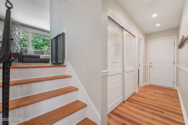 Interior, Recessed Lighting, Wood Texture Flooring