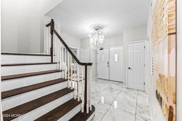 Chandelier, Interior, Marble