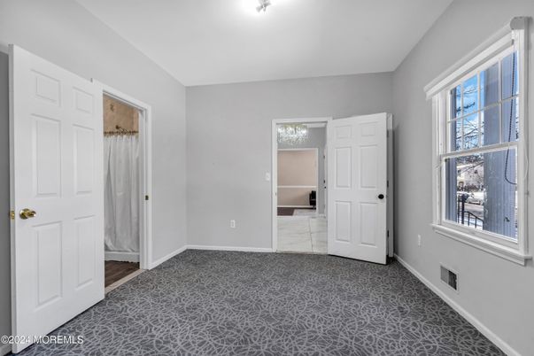 Chandelier, Empty room, Interior