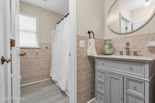Bathroom, Interior, Wood Texture Flooring
