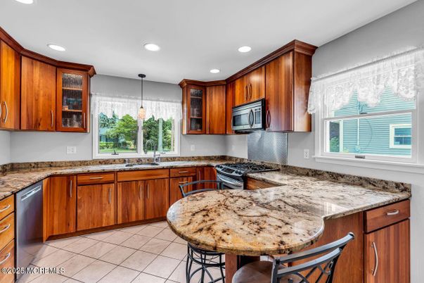 Interior, Kitchen, Pendant Lights, Recessed Lighting, Stainless Steel Appliances