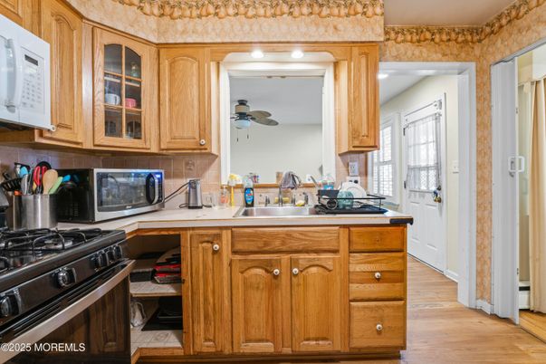 Interior, Kitchen, Wood Texture Flooring
