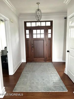 Interior, Pendant Lights, Wood Texture Flooring