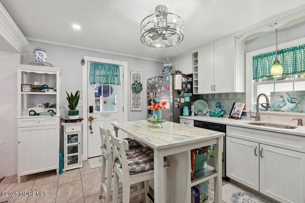 Interior, Kitchen, Pendant Lights, Recessed Lighting