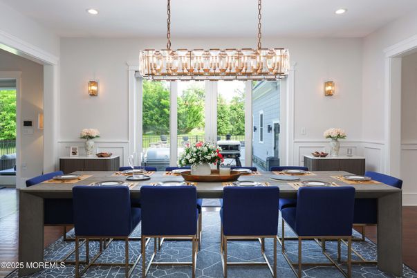 Chandelier, Dining room, Interior, Pendant Lights, Recessed Lighting, Wood Texture Flooring