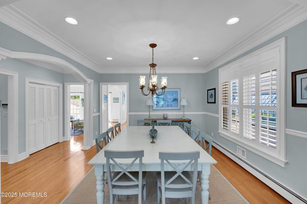 Chandelier, Dining room, Interior, Recessed Lighting, Wood Texture Flooring