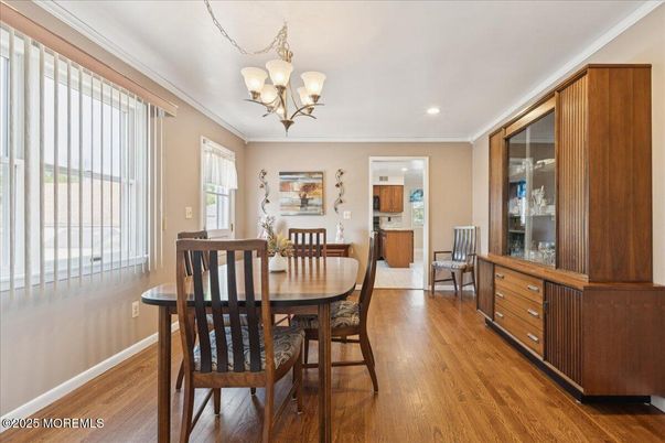 Chandelier, Dining room, Interior, Recessed Lighting, Wood Texture Flooring