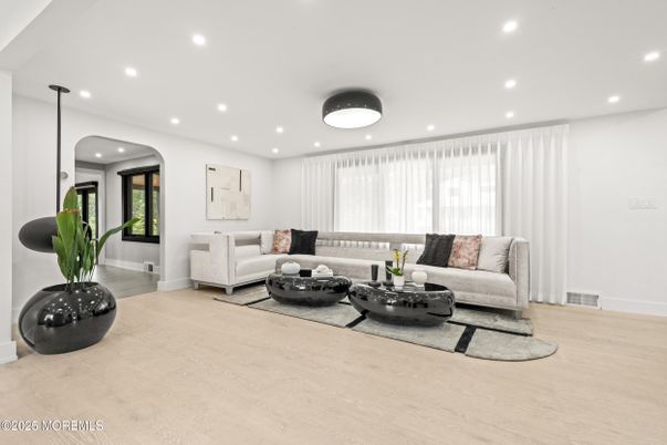 Interior, Living room, Recessed Lighting, Wood Texture Flooring