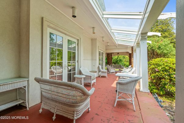 Exterior, Sun Room