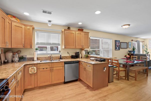 Dining room, Interior, Kitchen, Recessed Lighting, Wood Texture Flooring