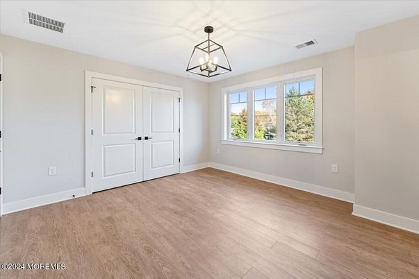 Empty room, Interior, Pendant Lights, Wood Texture Flooring