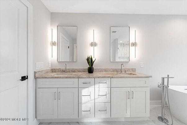 Bathroom, Dual Sink Vanities, Interior, Marble