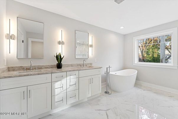 Bathroom, Dual Sink Vanities, Free Standing Baths, Interior, Marble, Recessed Lighting