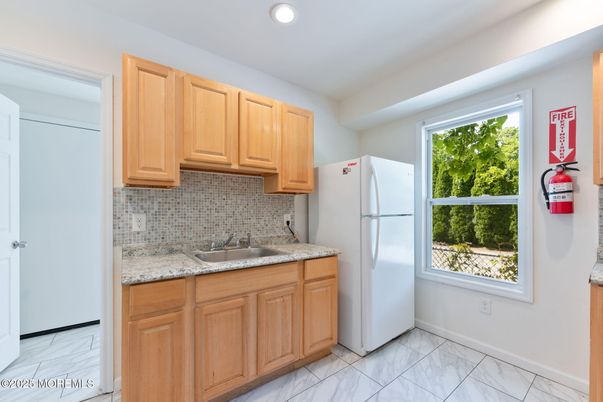 Interior, Kitchen, Marble, Recessed Lighting